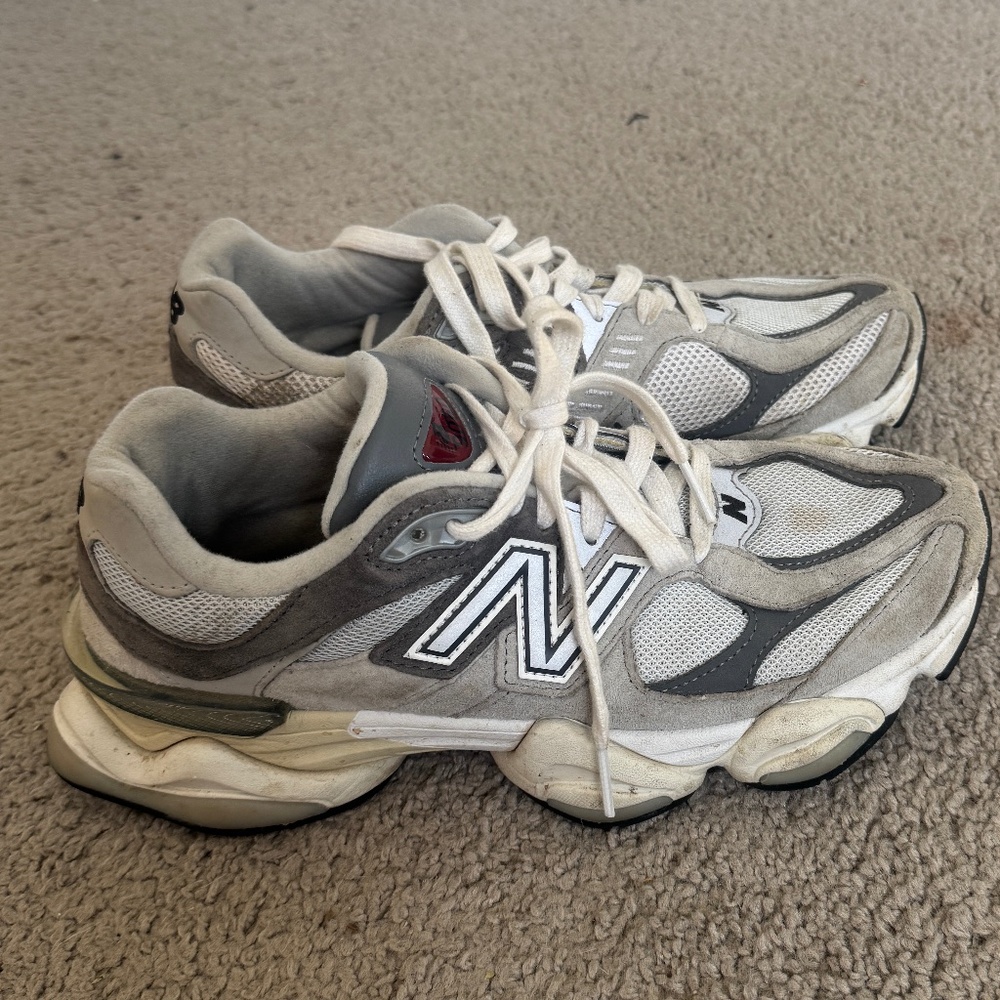 New balance 9060. Women’s 8.5